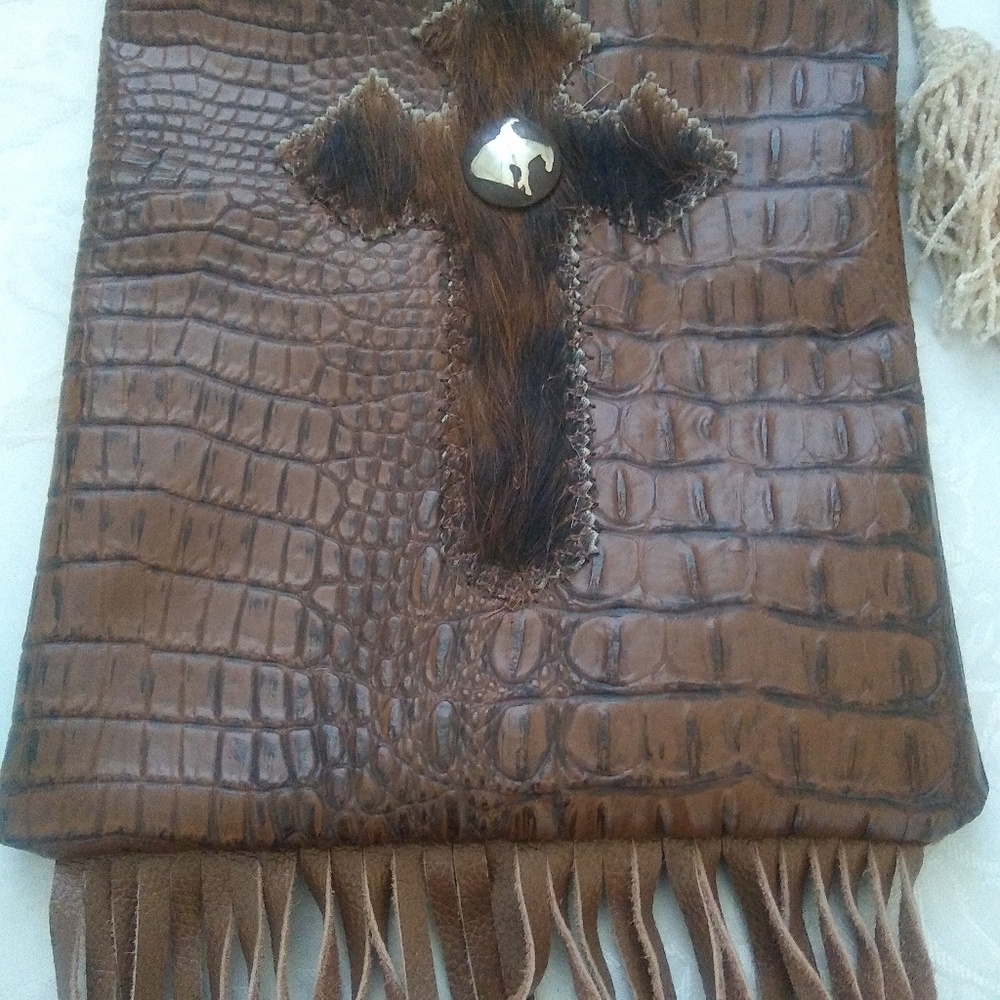 Fringe faux leather croc pattern Western boho crossbody - Picture 3 of 4